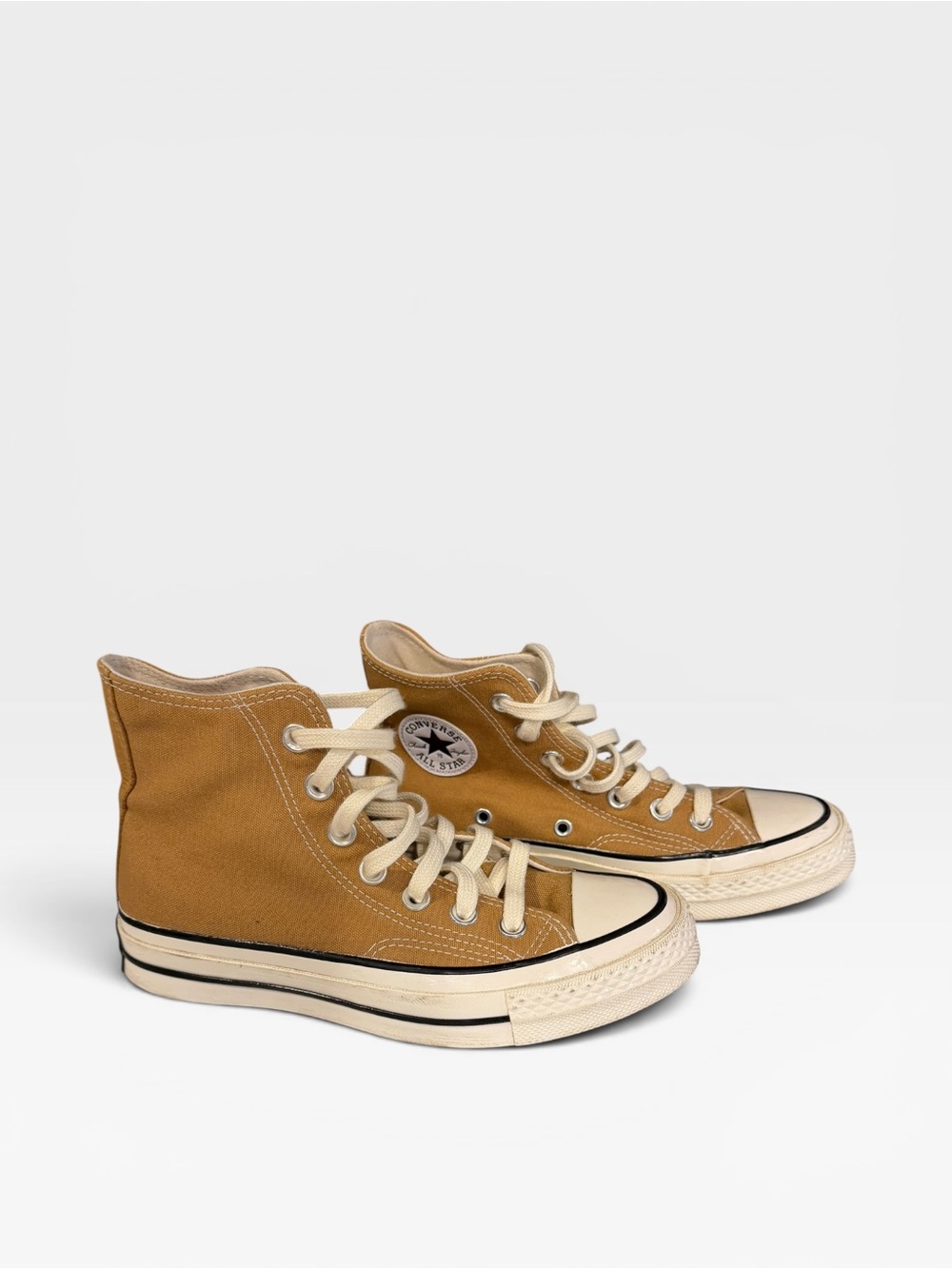 Converse Unisex Chuck 70 High Top Sneakers - Picture 3 of 7